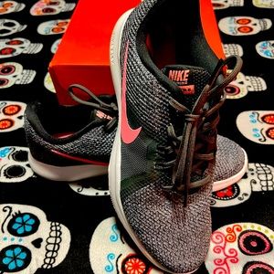 Nike (flex trainer 8)